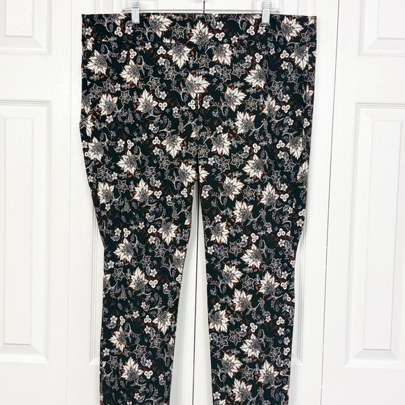 Preswick & Moore Pants - Preswick & Moore Black Multi Floral Stretch Pull-On Slim Ankle Pants 2X